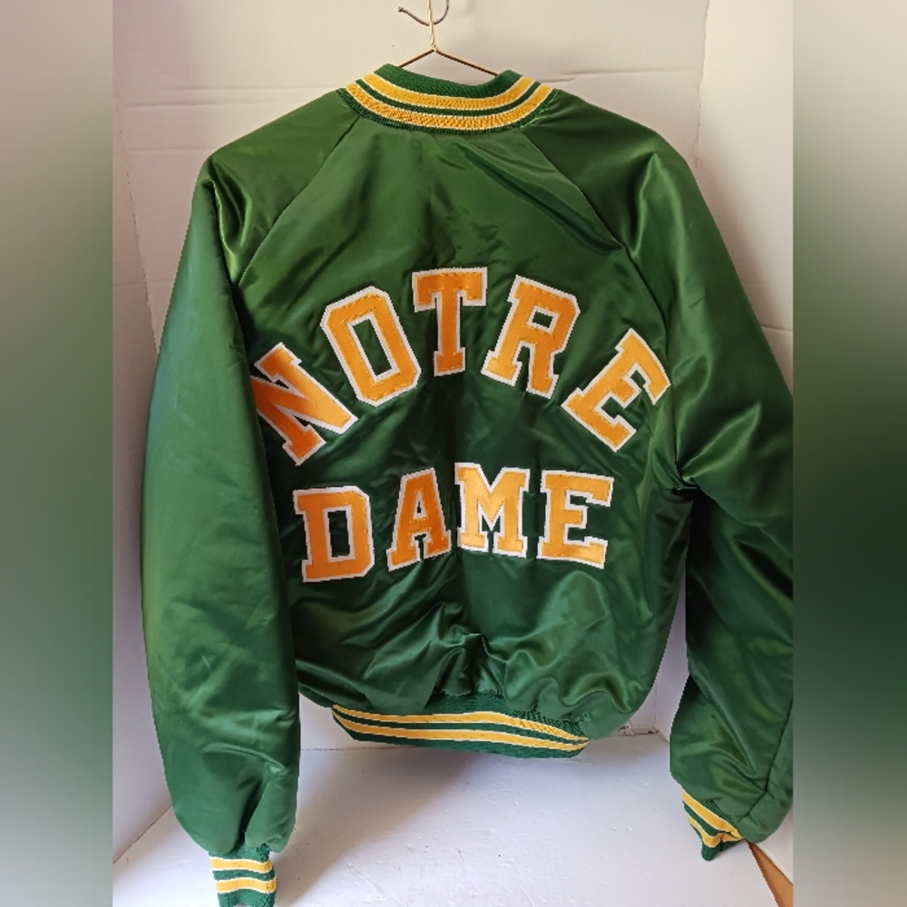 Rare Vintage Chalk Line Notre Dame Fighting Irish Green  Satin 80s Jacket LG